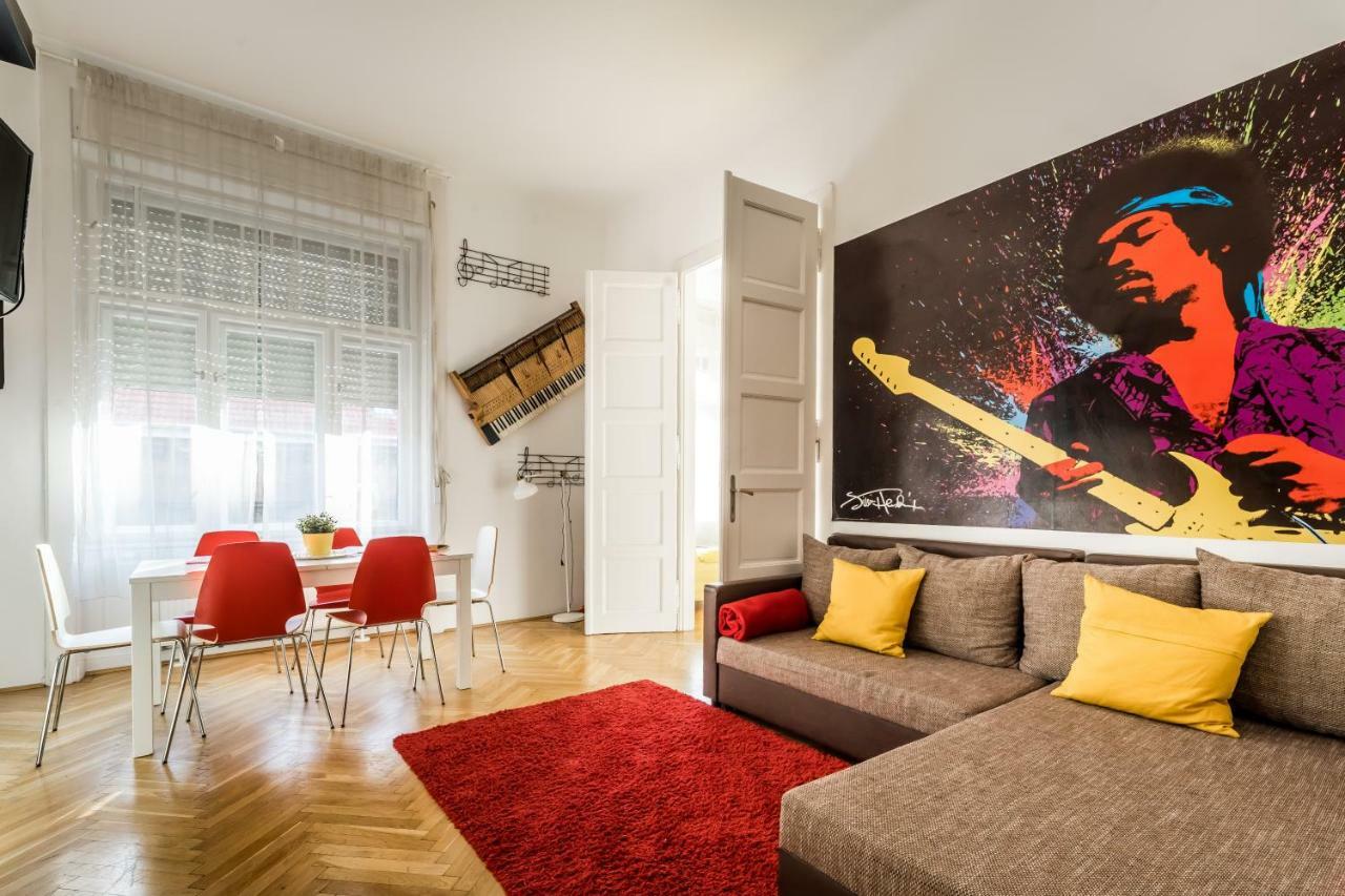 Pop Arts Studios Budapest Luaran gambar