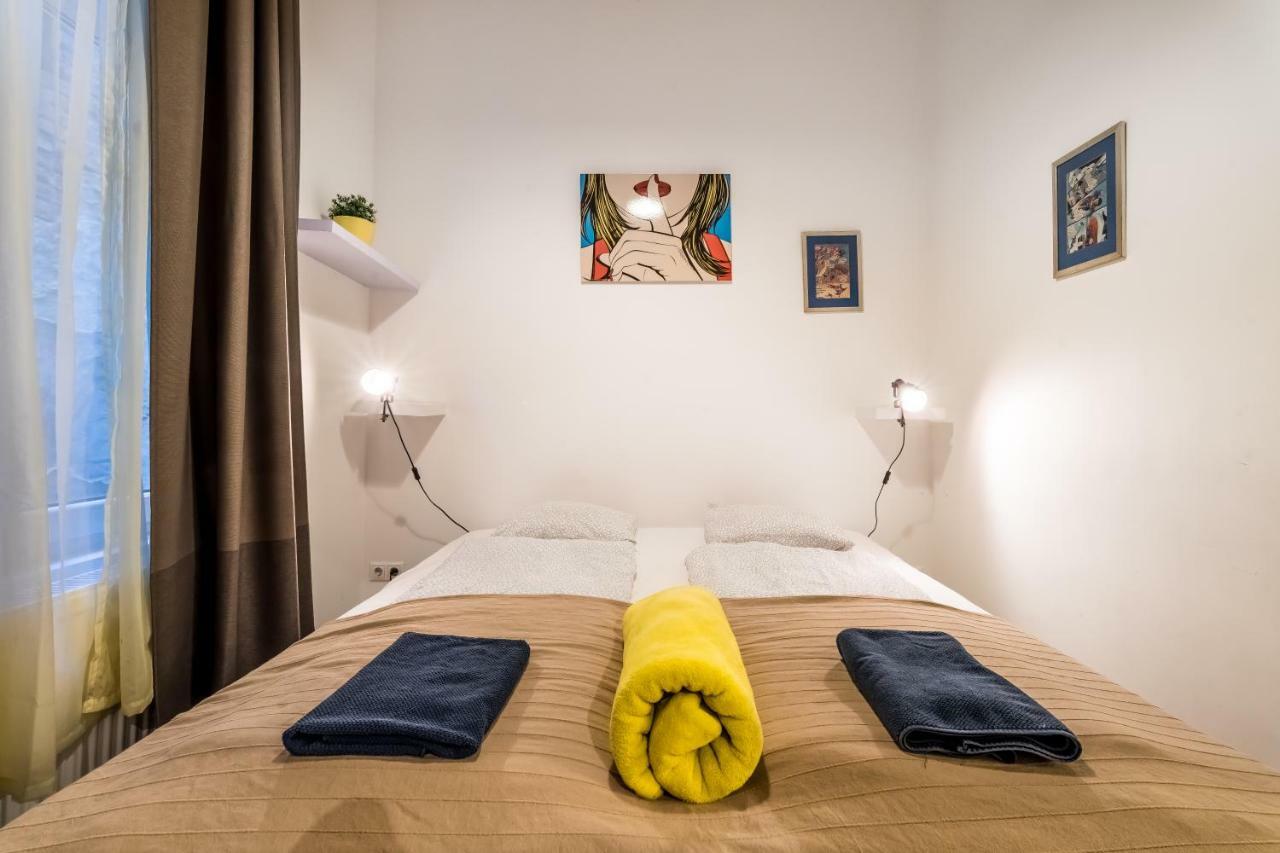 Pop Arts Studios Budapest Luaran gambar
