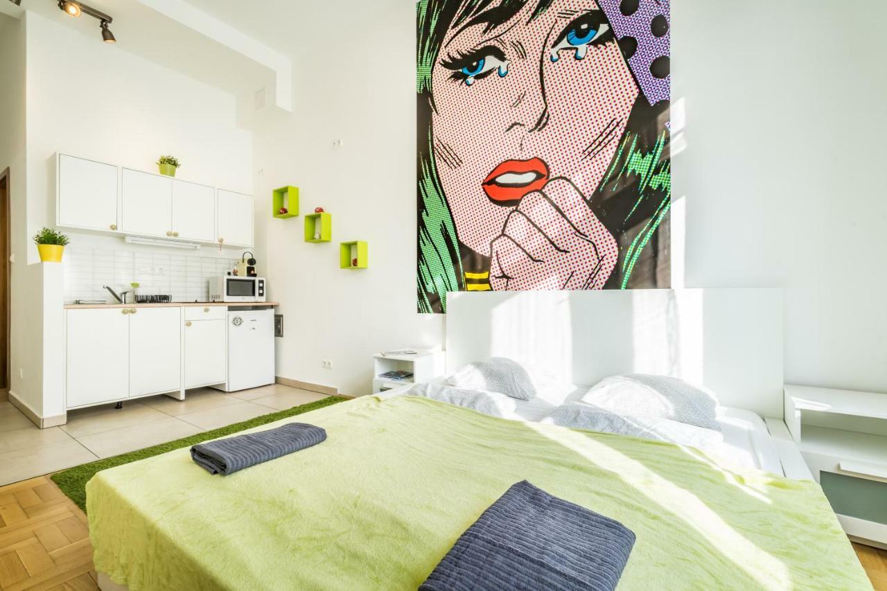 Pop Arts Studios Budapest Luaran gambar